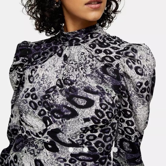 Topshop ruched mini dress in monochrome animal print like new woman’s size 10 - Picture 7 of 12